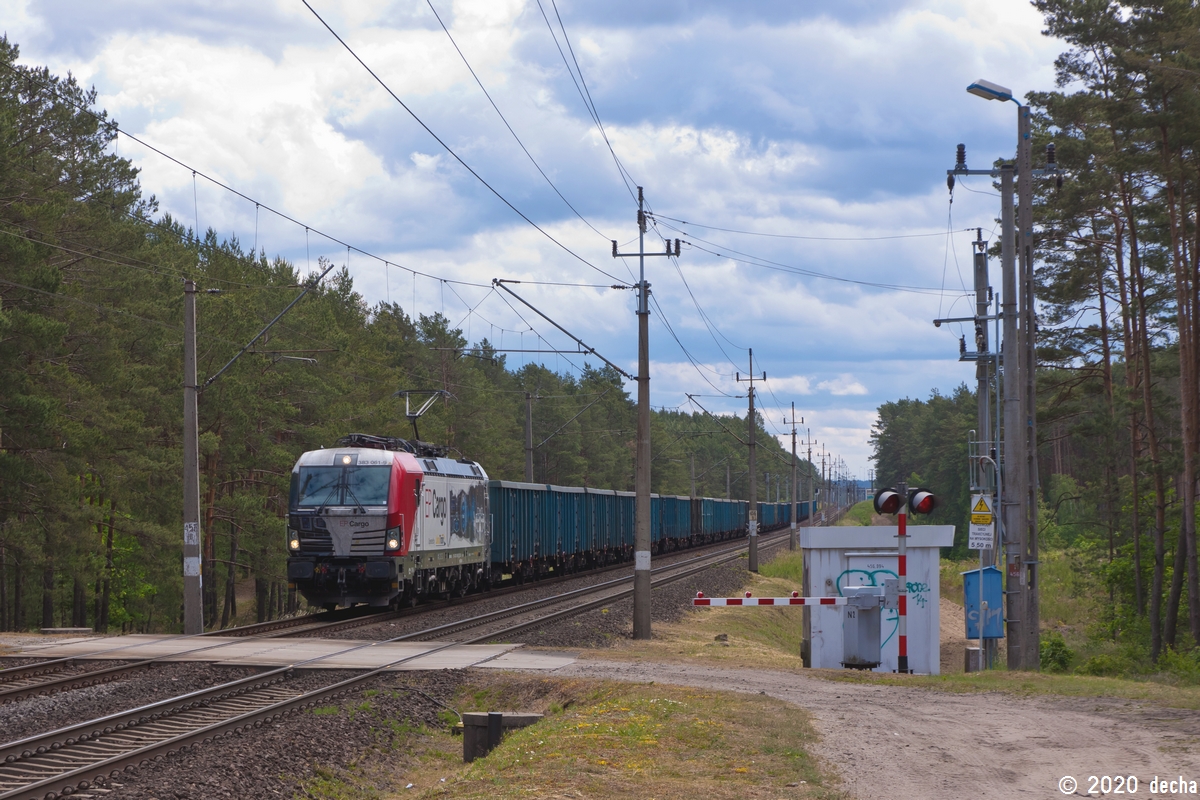 383 061-9