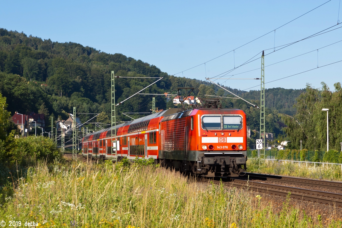 143 076