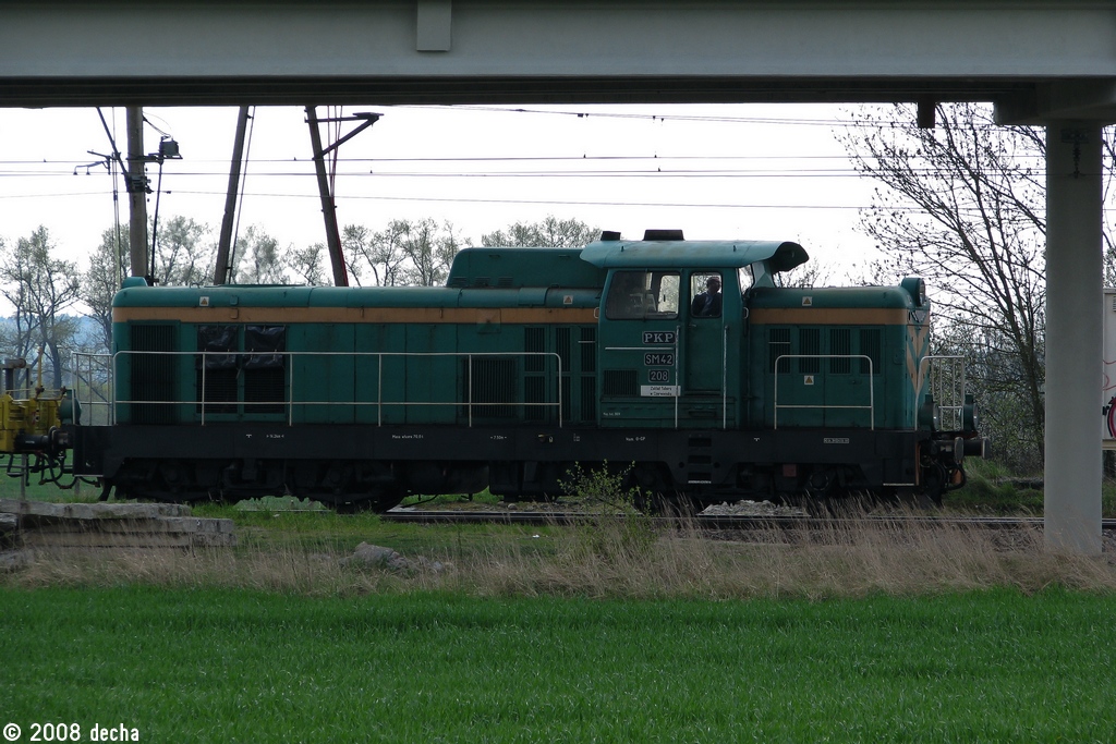 SM42-208