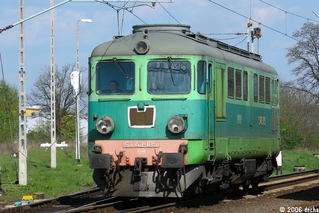 ST43-185