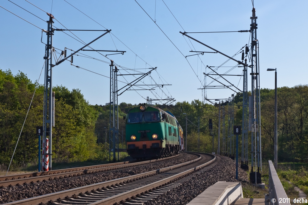 SU45-064