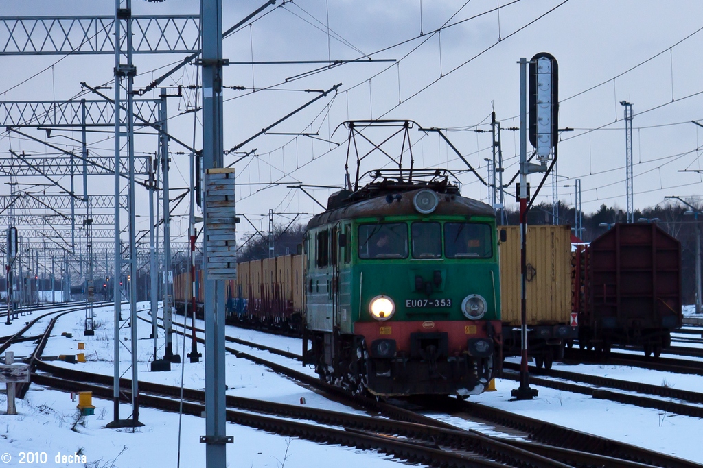 EU07-353