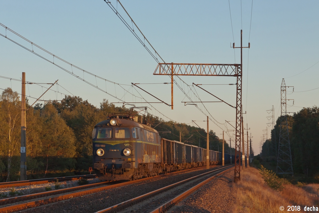 ET22-1052