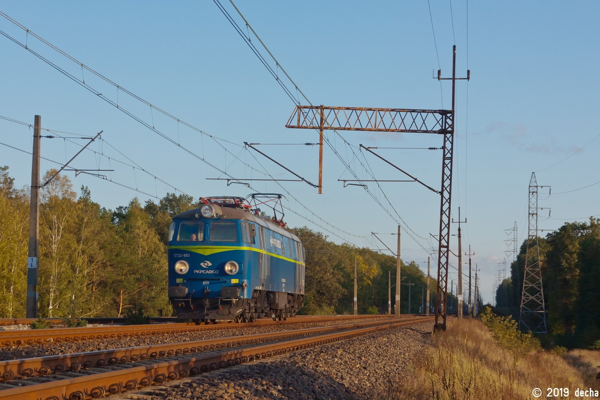 ET22-883