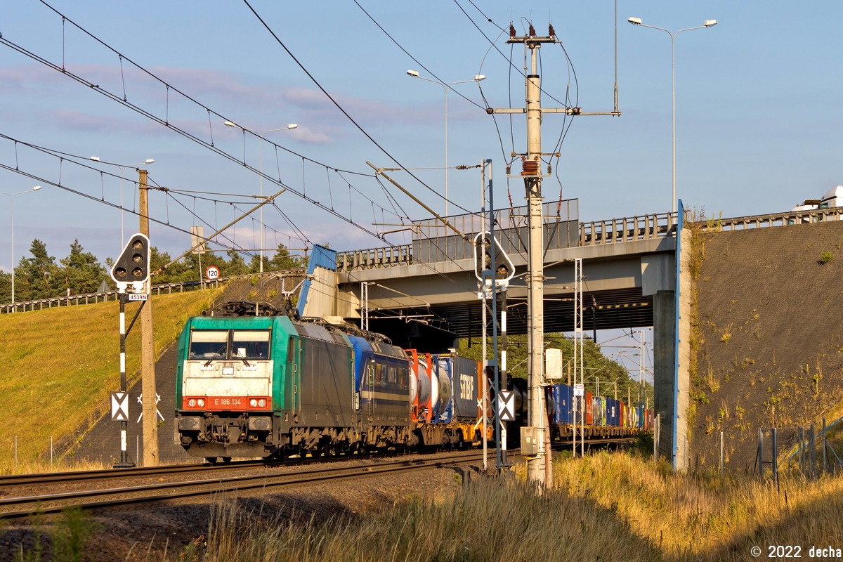 E186 134