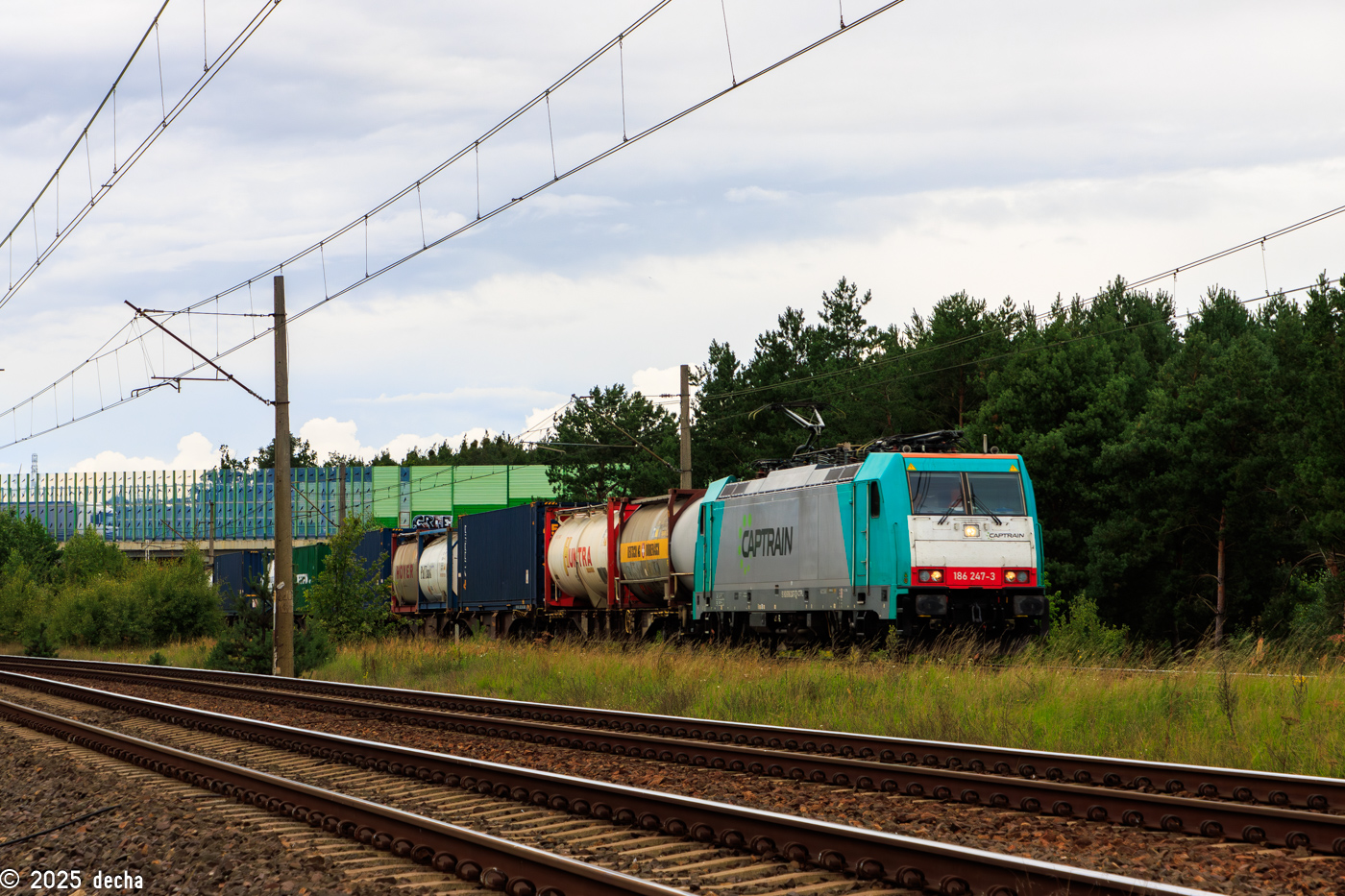 186 247-3