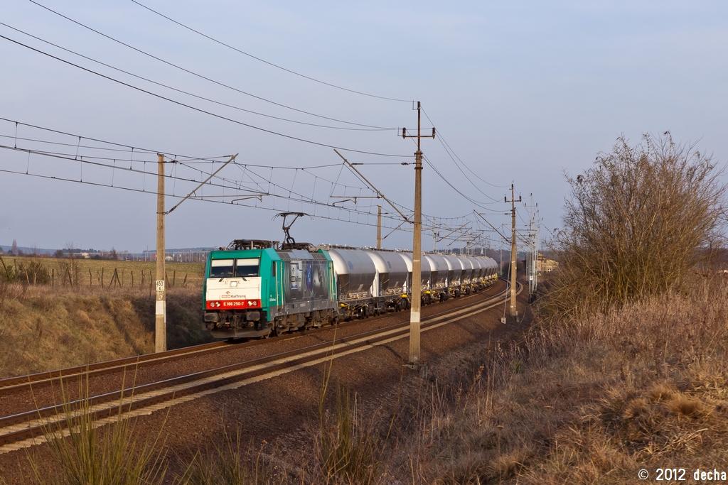 E186 250-7