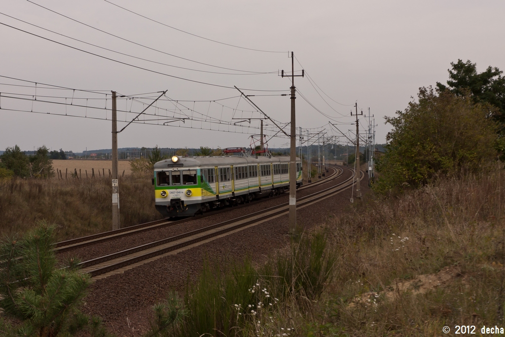 EN57-046