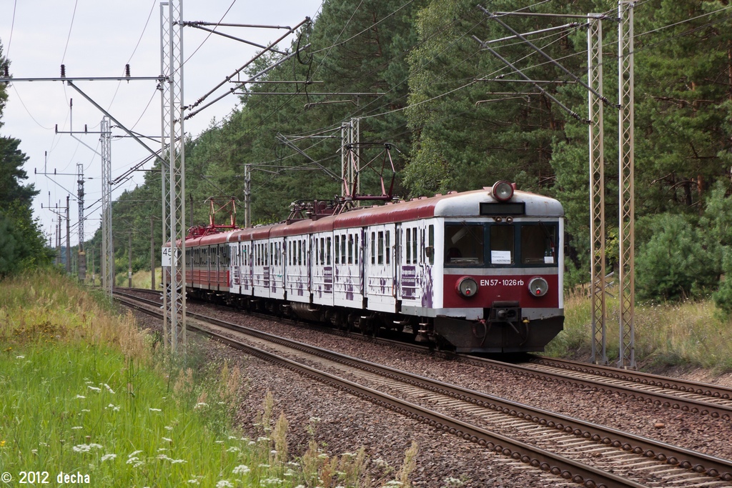 EN57-1026