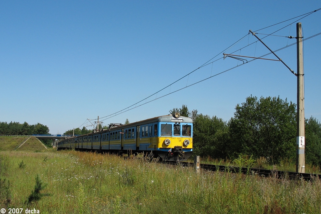 EN57-890