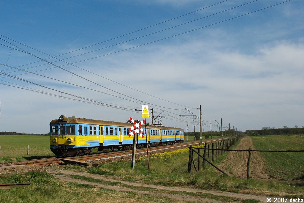 EN57-977