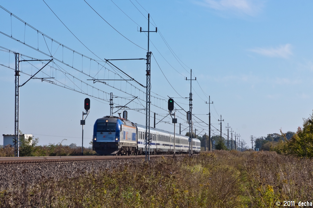 5 370 001