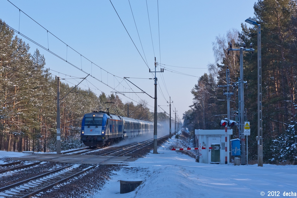 5 370 001