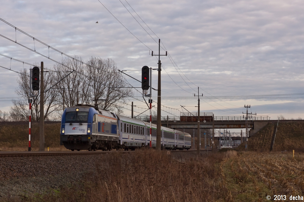 5 370 002