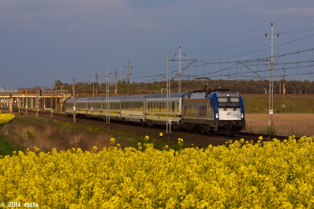 5 370 002