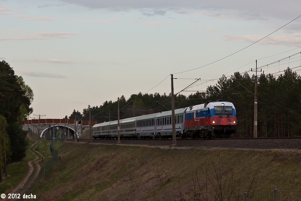 5 370 002
