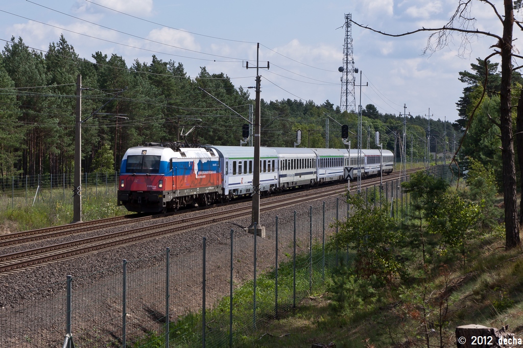 5 370 002