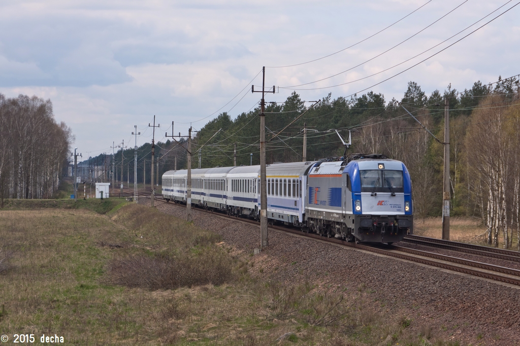 5 370 005
