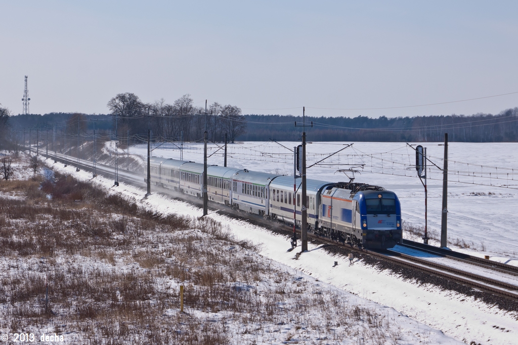 5 370 005
