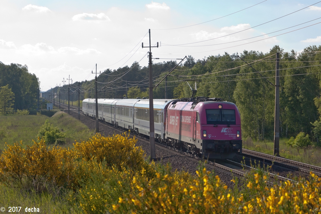 5 370 005