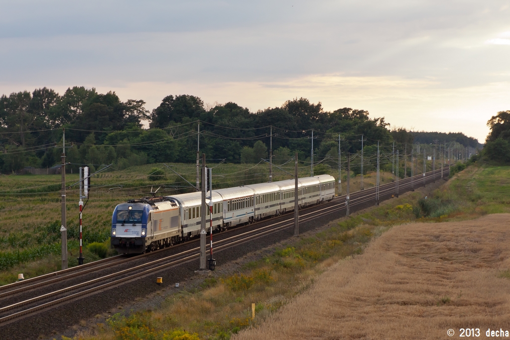 5 370 007