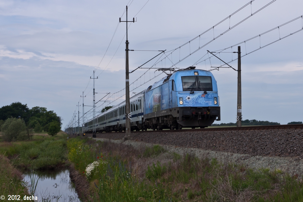 5 370 007