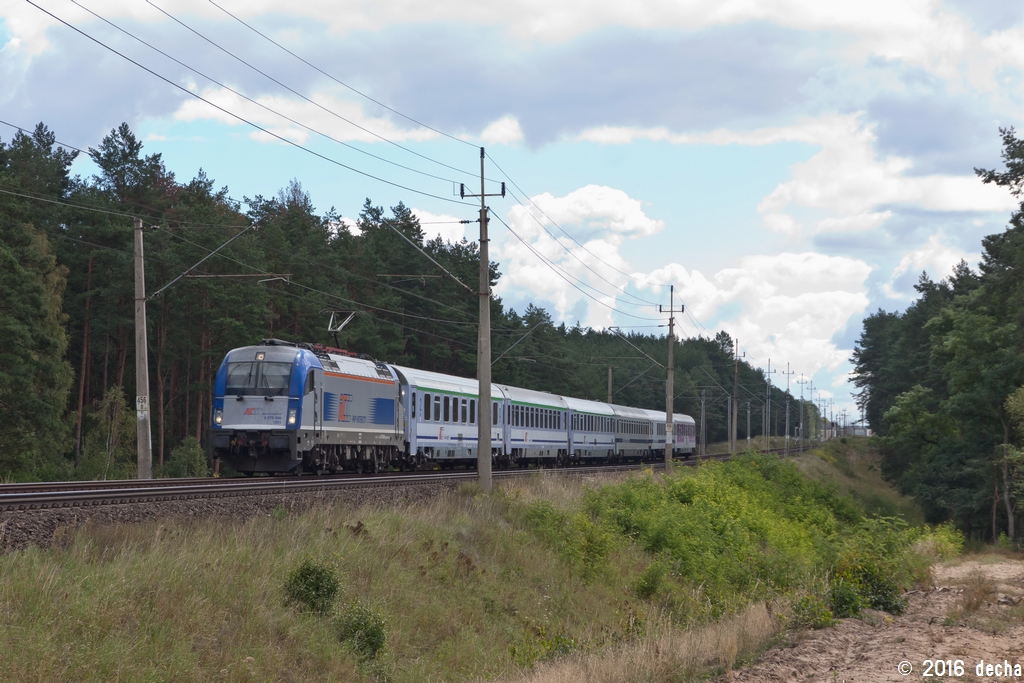 5 370 009
