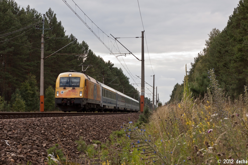 5 370 009