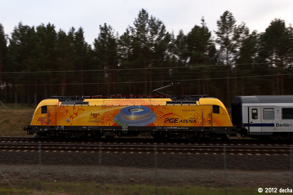 5 370 009