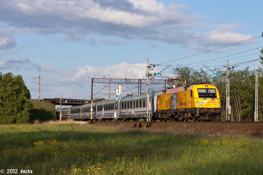 5 370 009