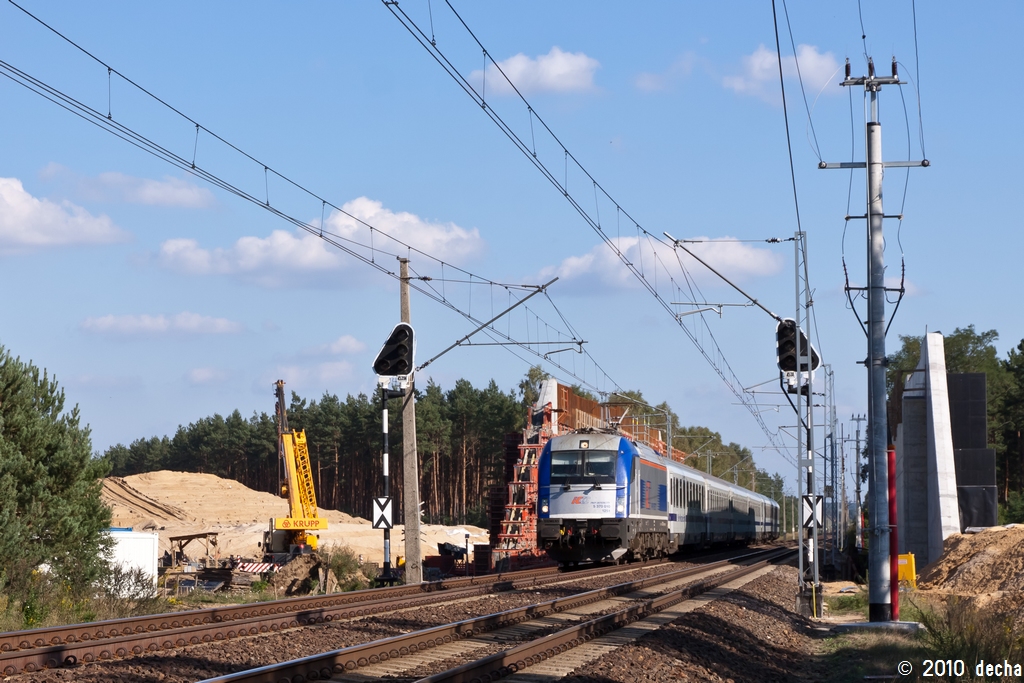 5 370 010