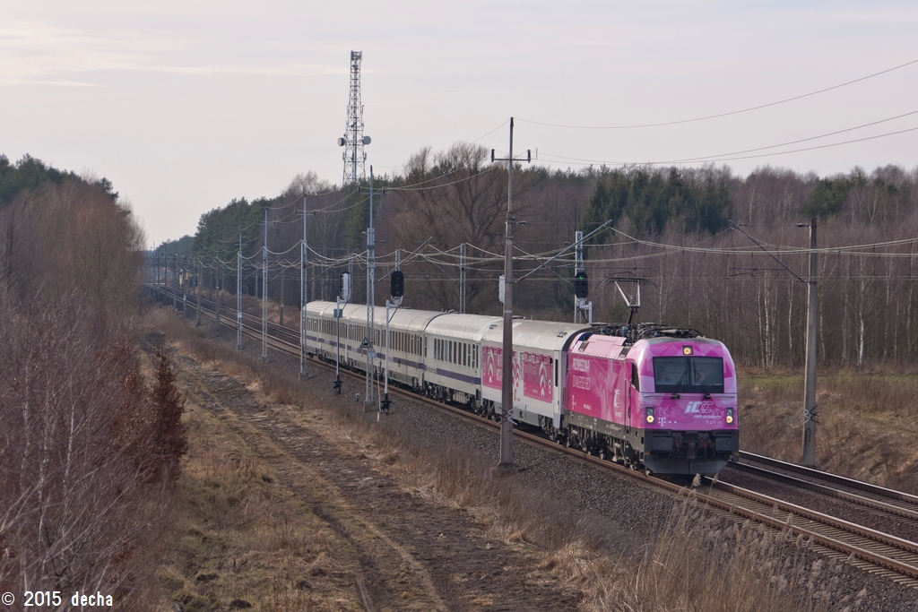 5 370 010