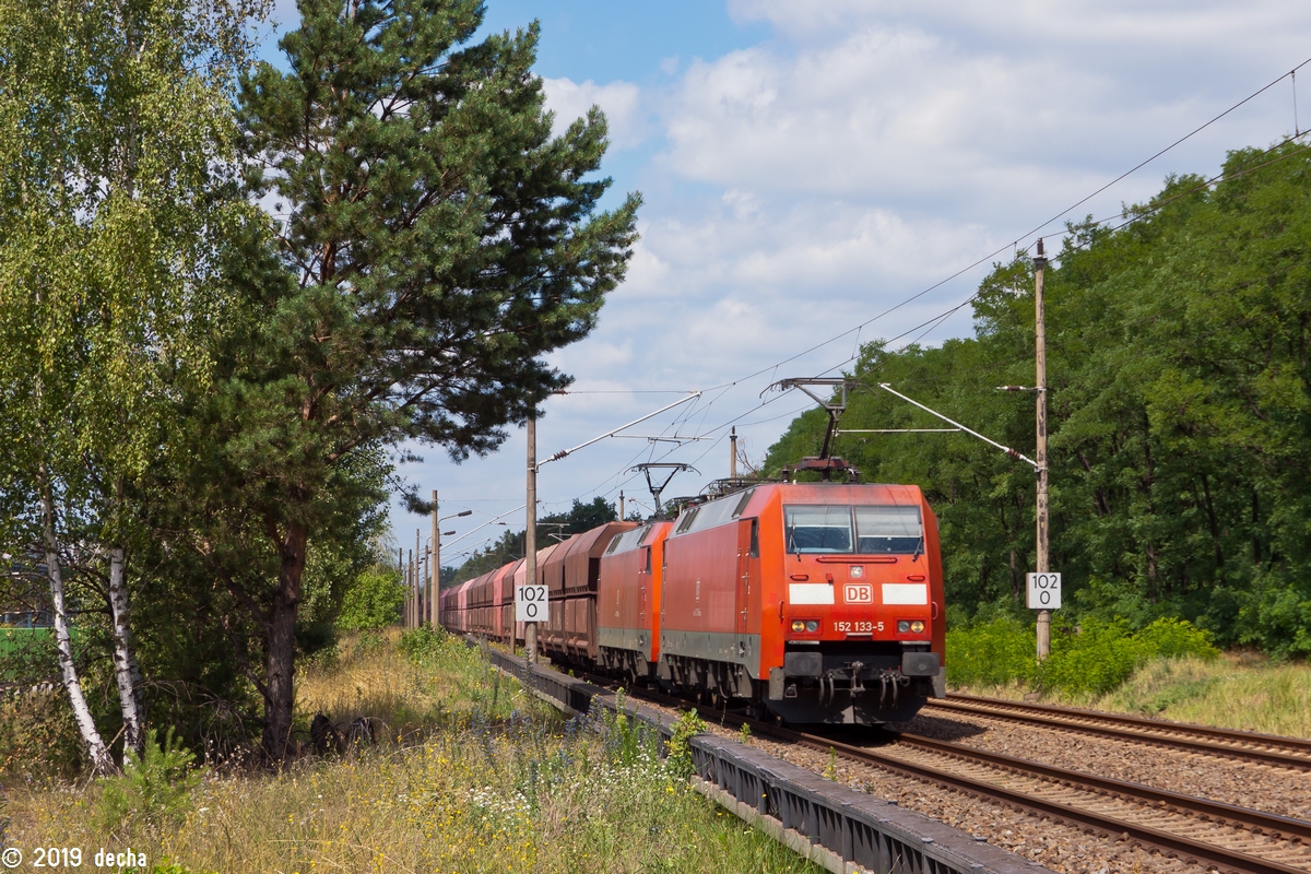 152 133-5 & 152 081-6