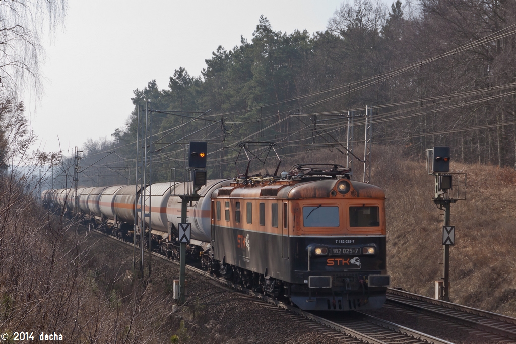 182 025-7