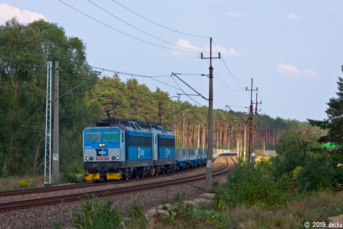 163 042-5 & 163 047-4