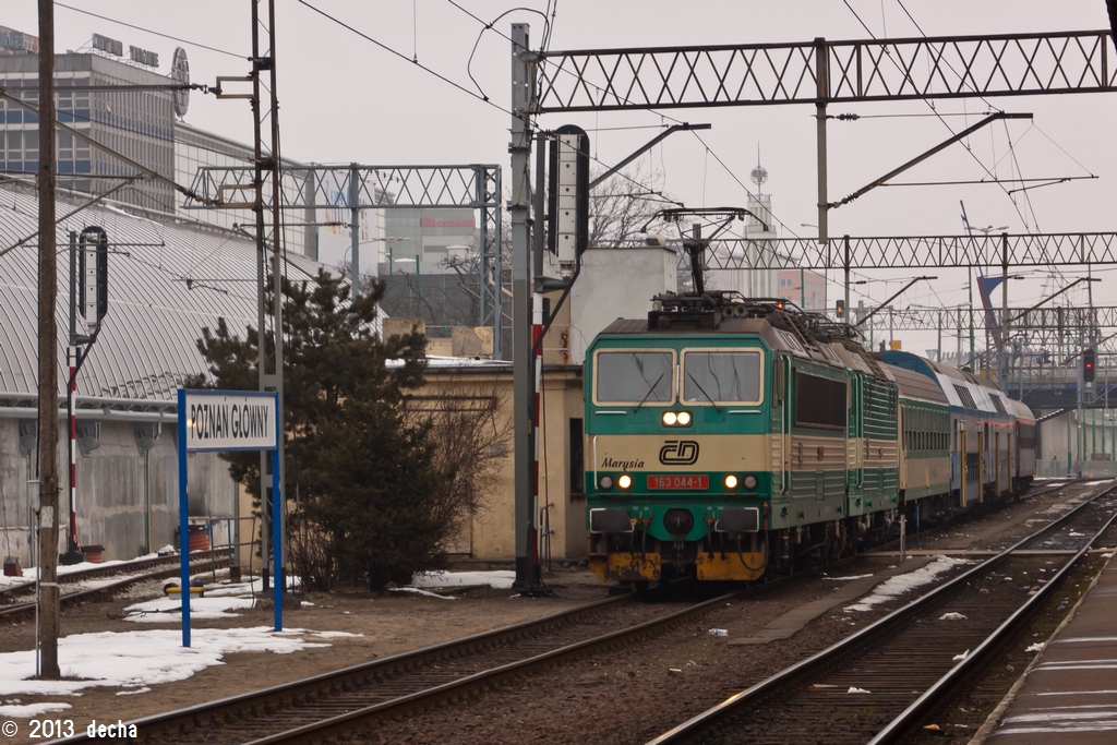 163 044 & 163 041